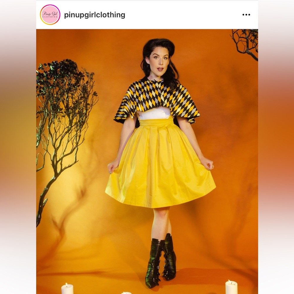 PUG Magically Made Joanne Jumper Skirt with Removable Straps Yellow Large L NWOT - Picture 2 of 3